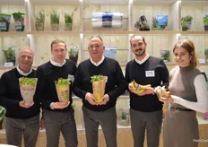 Mediane introduces Sealpap banderoles. Paper packaging solution now also available as banderole.https://www.hortidaily.com/article/9499437/paper-packaging-solution-now-also-available-as-banderole/